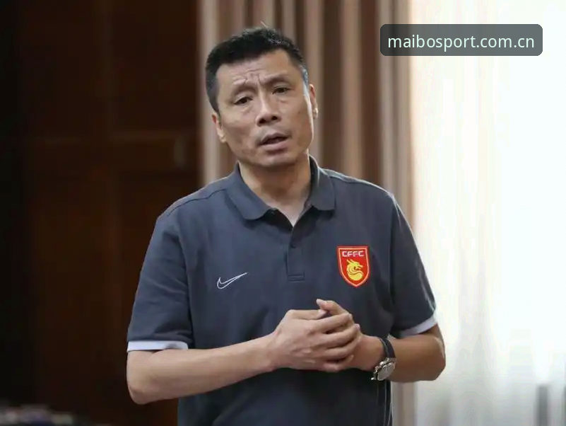 体育平台必备 资深体育总监亲述:处理更衣室冲突的实战经验与迈博体育平台观察心得